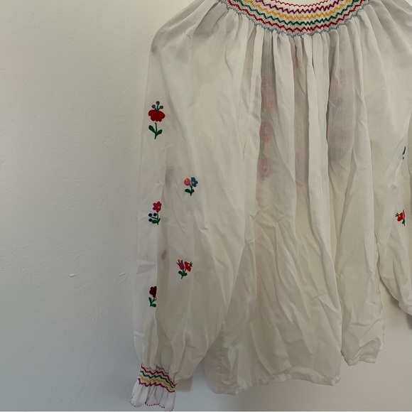 Vintage Embroidered Flower Blouse - Picture 7 of 8